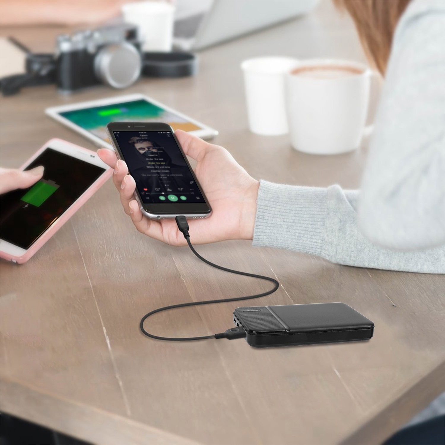 20000mAh / 30000mAh Fast Charging Power Bank with USB Cable