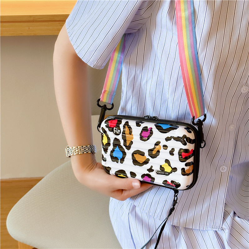 One-Shoulder Bag Personality